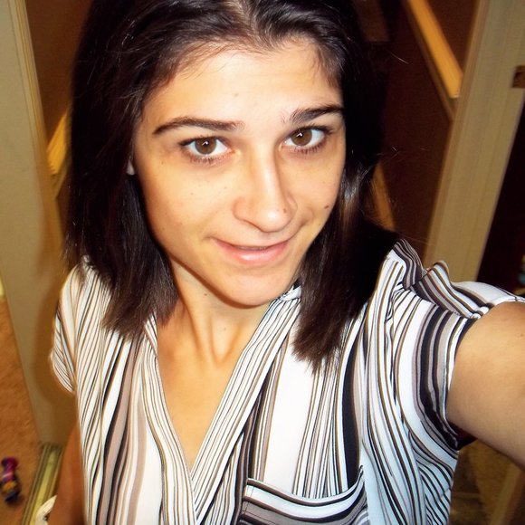 Meet your Posher, Maria - Picture 3 of 3